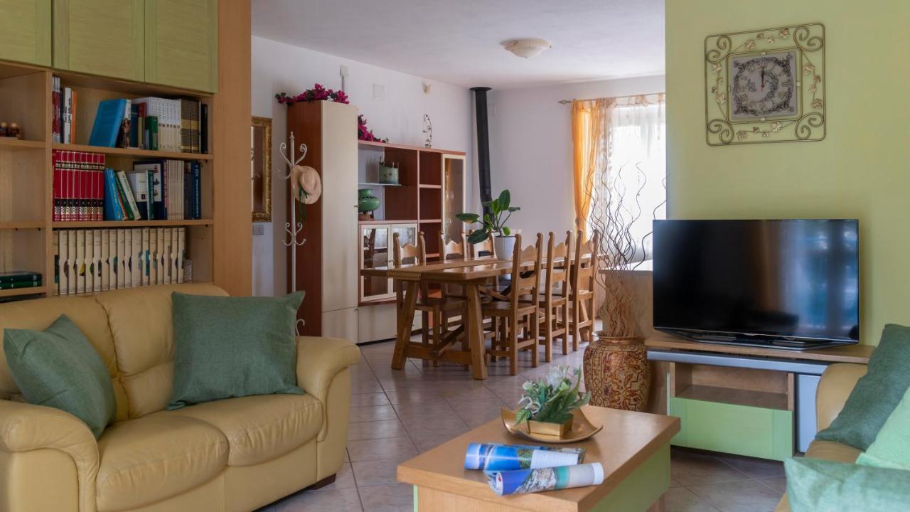 Ferienwohnung Gabbiani - Cala Gonone Exterior foto